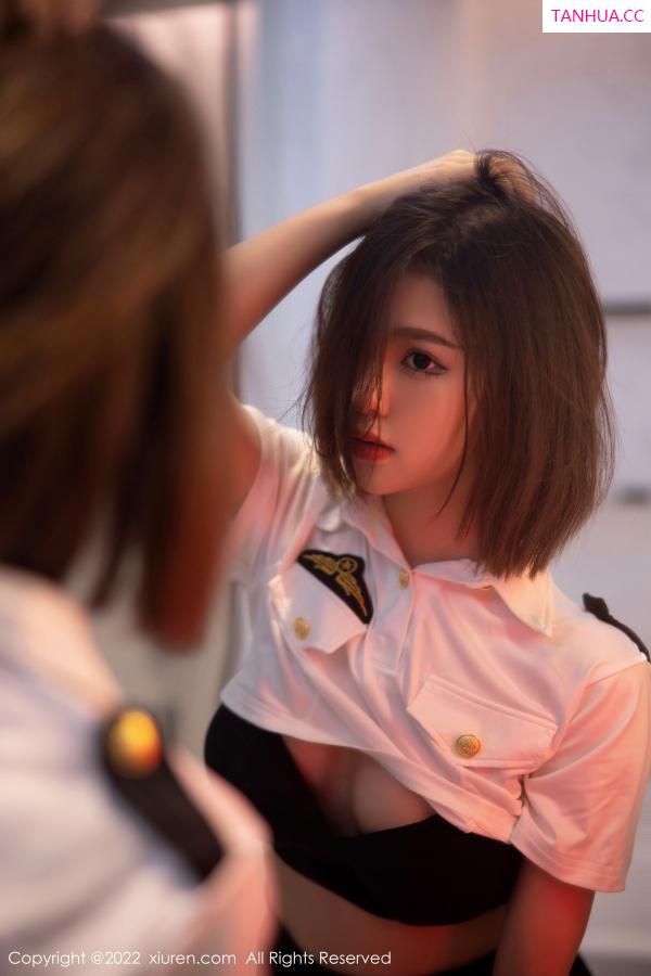   [XiuRen]高清写真图 2022.11.07 No.5815 美羊羊 黑丝美腿第14张图片